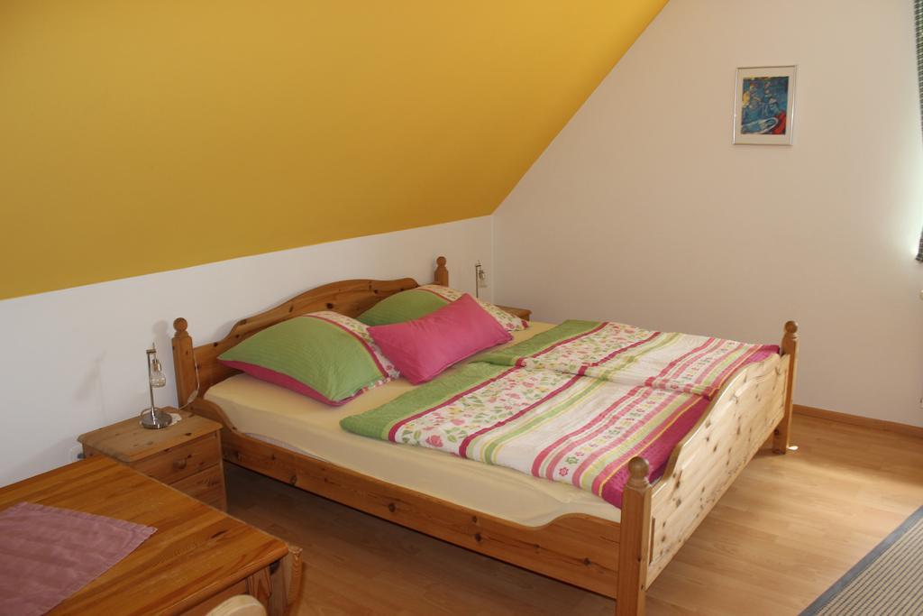 Pension-Gästehaus Küblböck Neualbenreuth Habitación foto